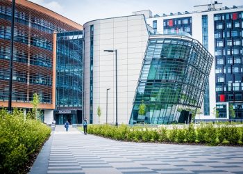 Top 5 Scholarship Programs De Montfort University (DMU) Offers to International Students