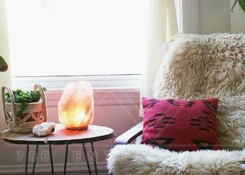 himalayan salt lamp