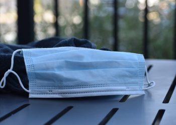 Disposable face masks