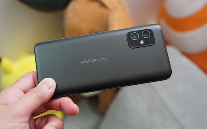 Asus Zenfone smartphone